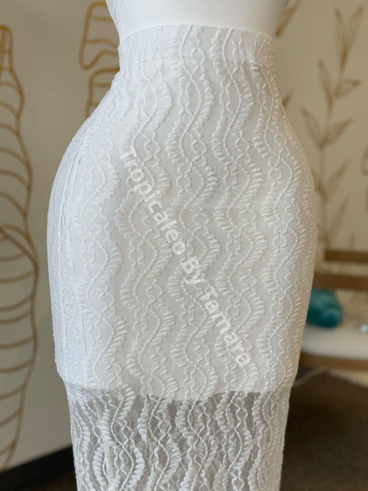 Wavy Dreams Mesh Skirt (falda)