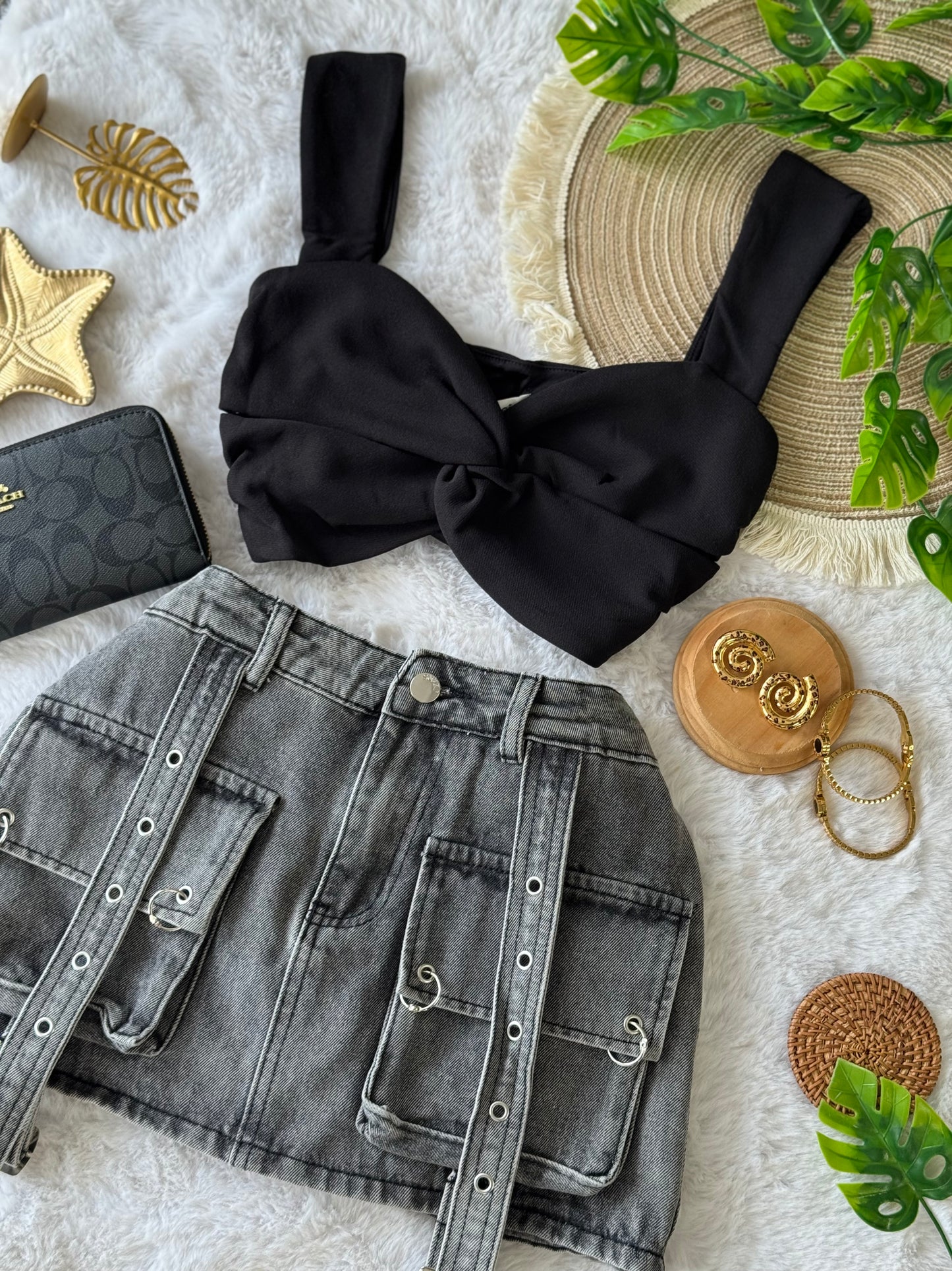 Knot Front Black Top