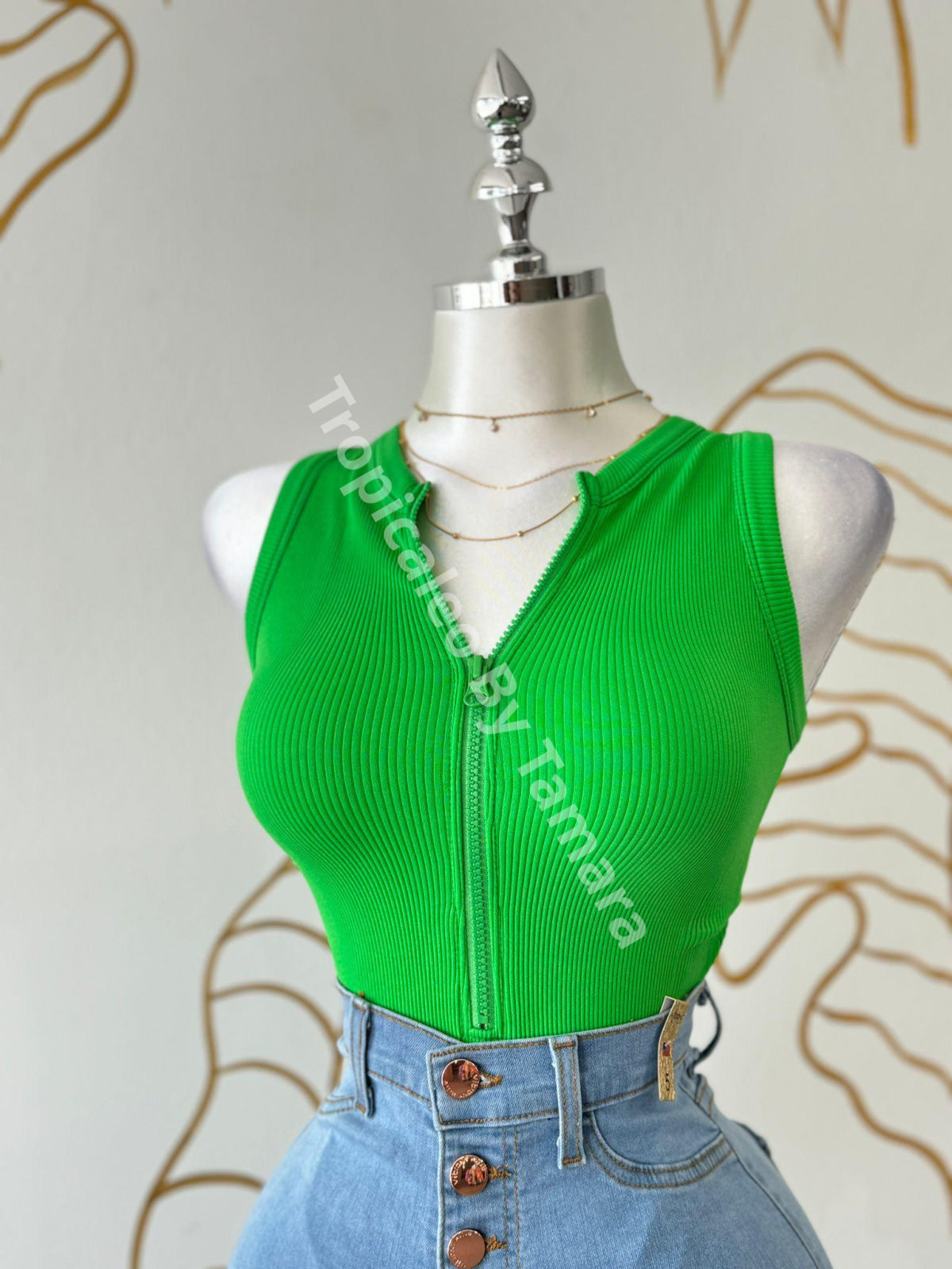 Vintage High-Waist Distressed Jeans