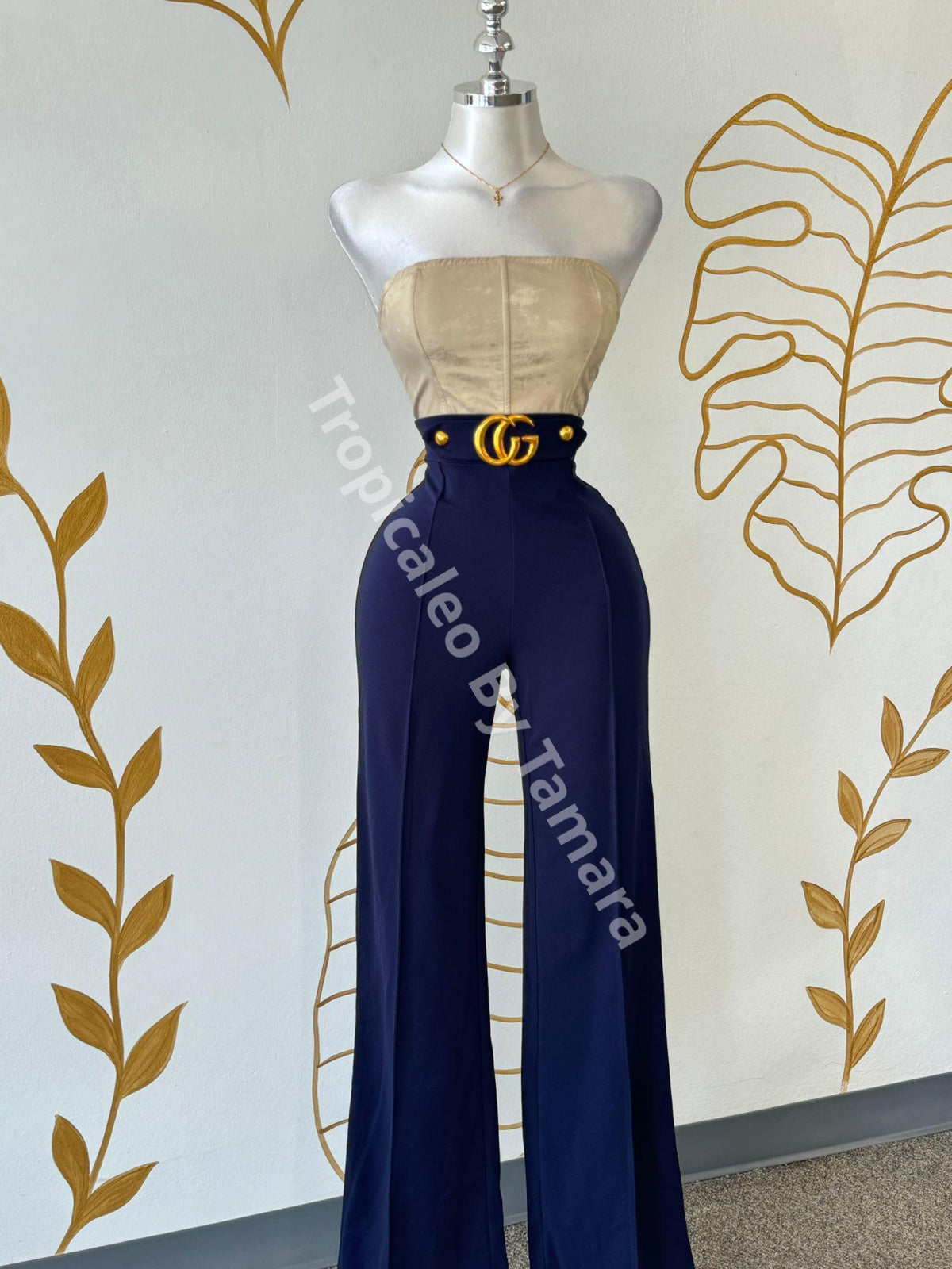 Lace-Up Sleeveless Crop Top