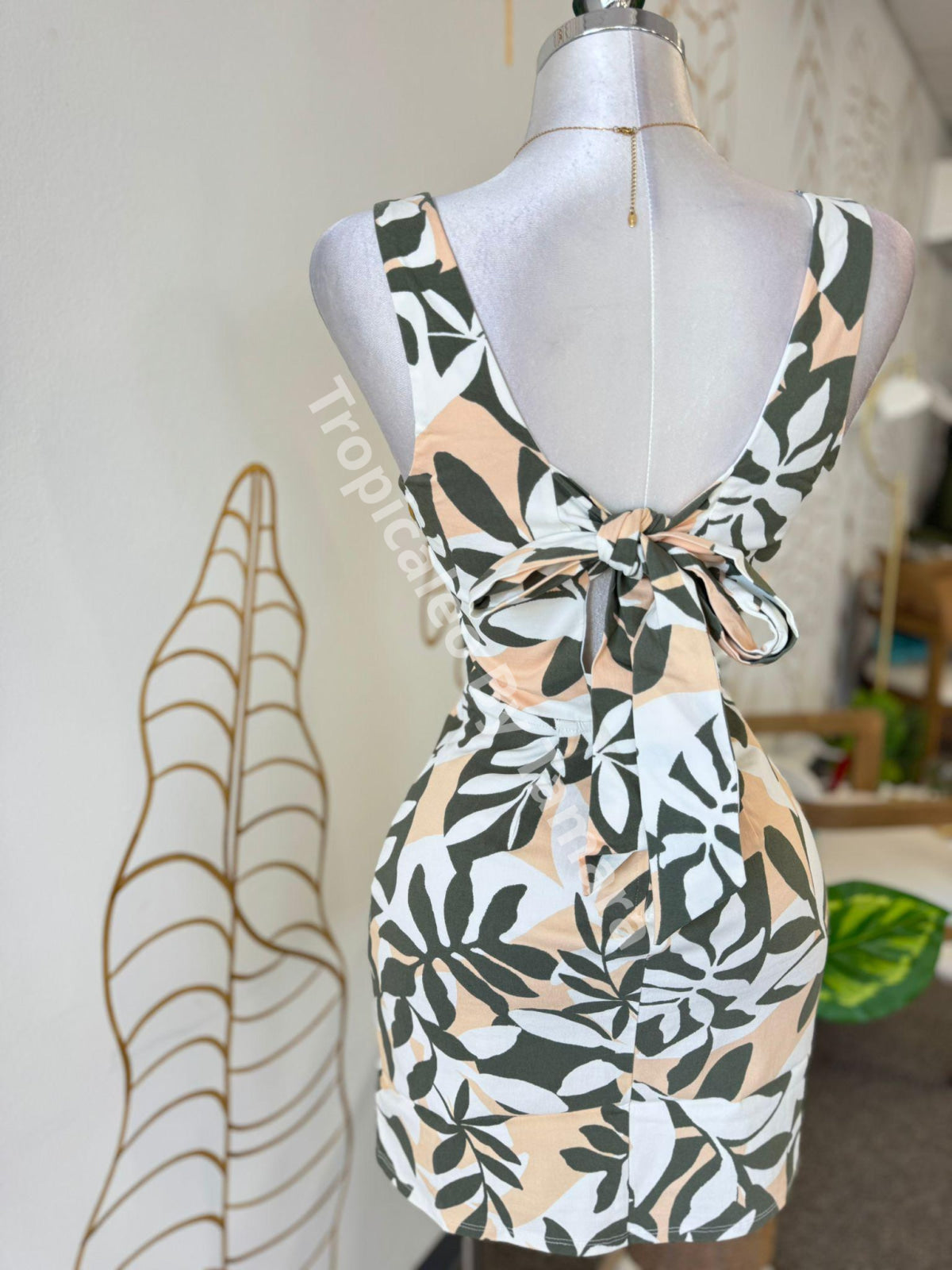 Peach Green Summer Breeze Sleeveless Tie Back Dress