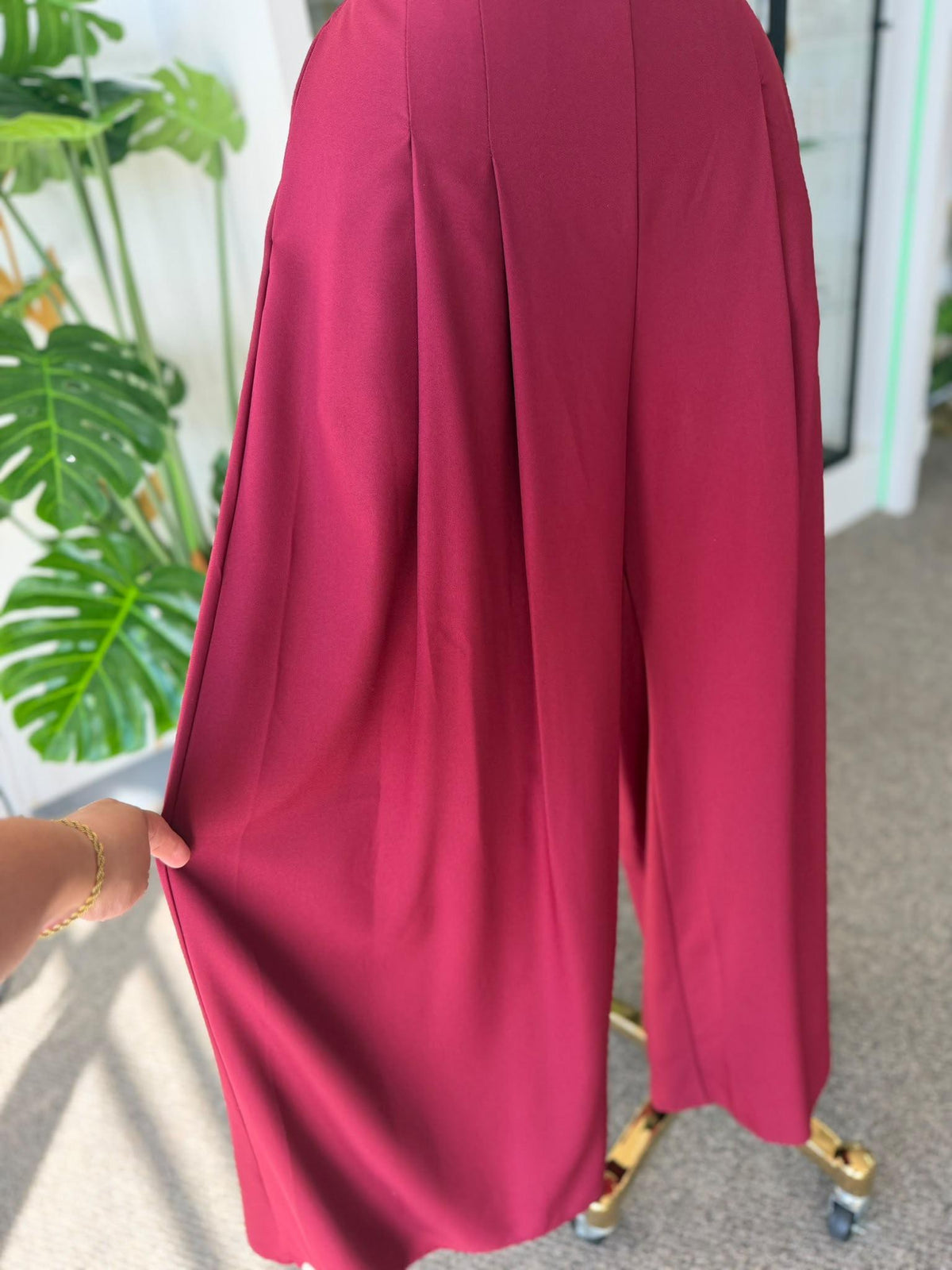 Pantalón Palazzo Vino con Cintura Elástica
