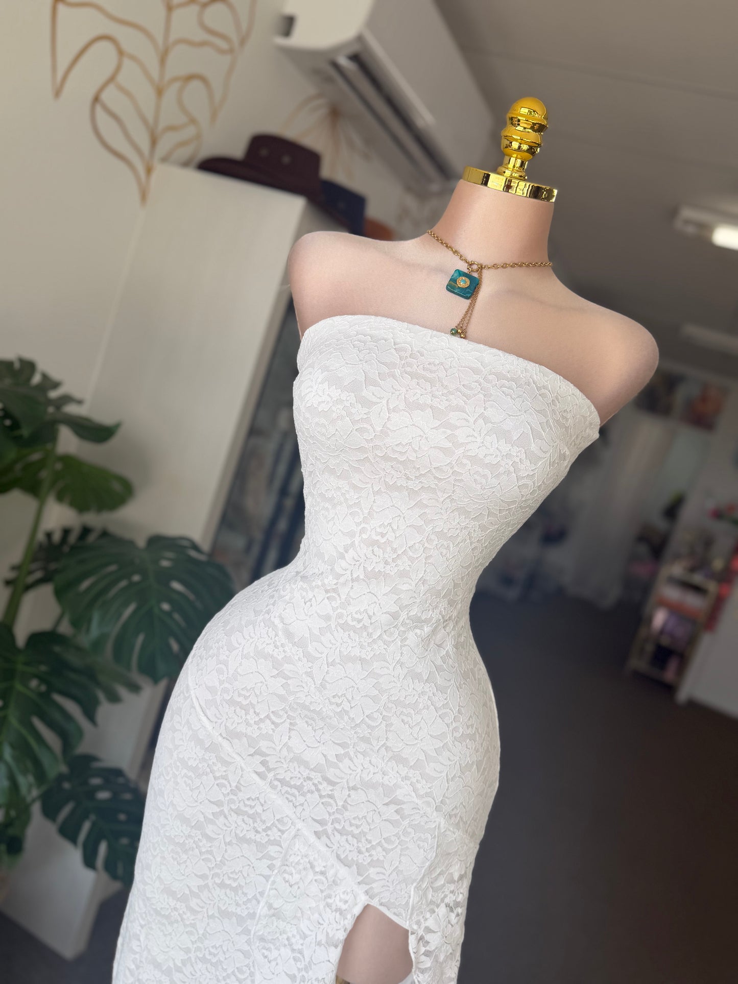 White Elegant Dress ✨🤍
