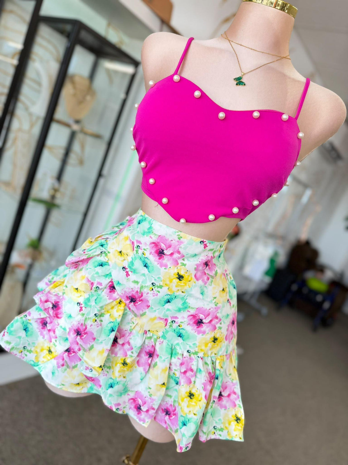 Mini Falda Floral Multicolor con Volante Escalonado y Forro