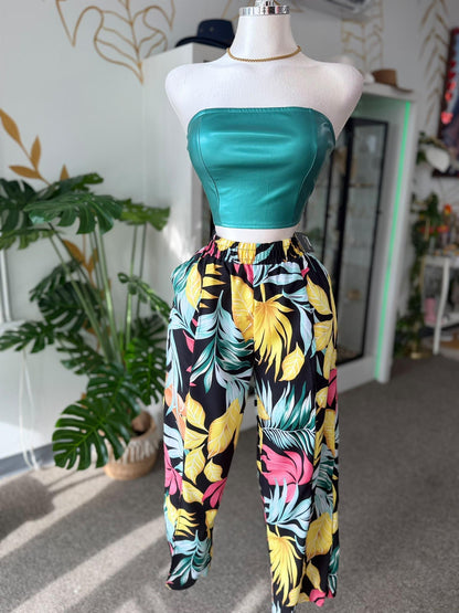 Corset Top Verde Teal en Cuero Sintético con Amarre al Frente