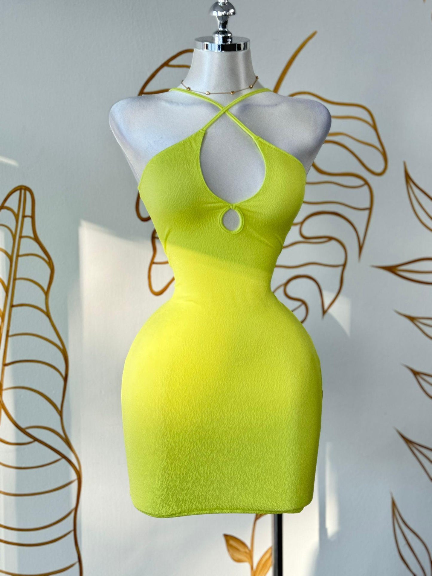 Hourglass Keyhole Dress