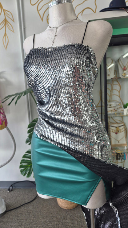 Mini Falda Verde Tipo Cuero con Zipper