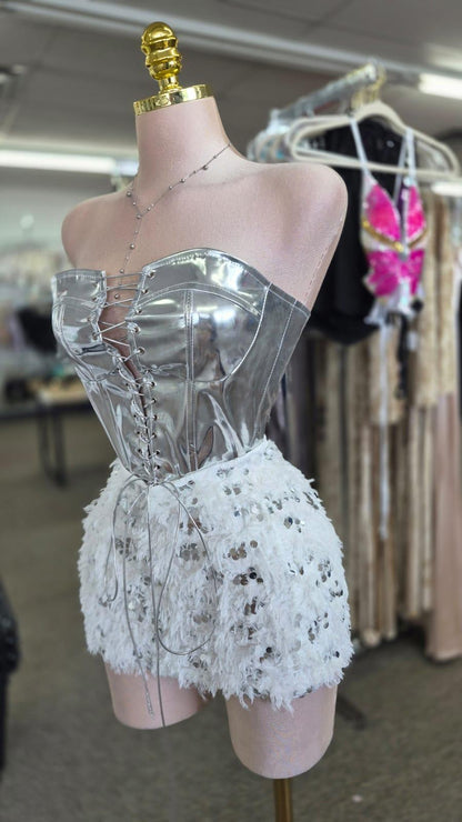 Top Corset Metálico Plateado con Amarre Frontal