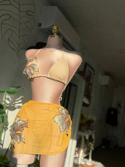 Golden Bloom Bikini set  ✨🌼