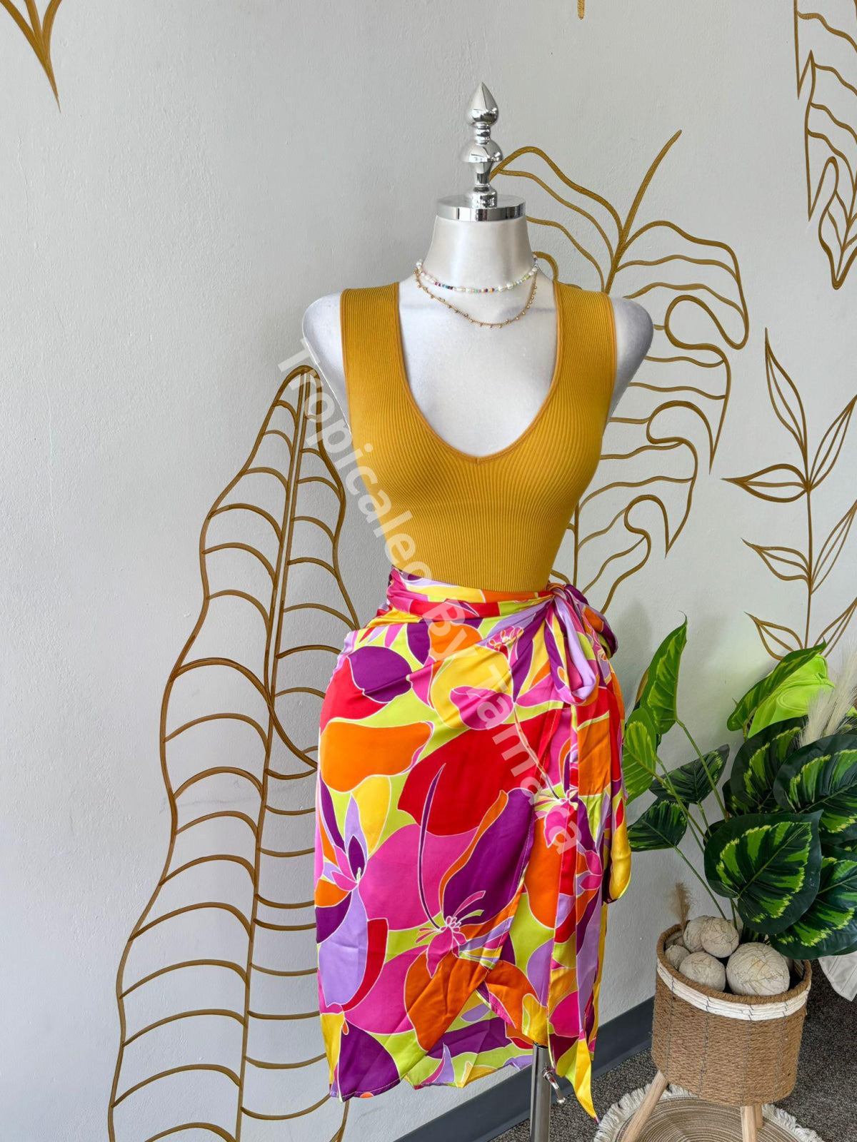 Tropical Paradise Wrap Around Skirt (Falda)
