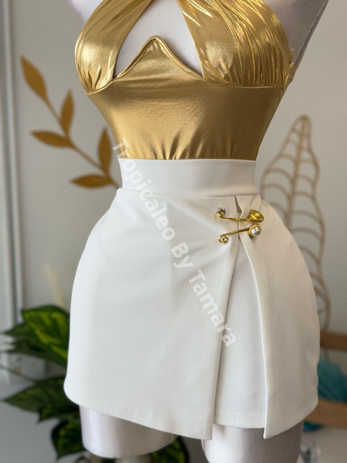 GlamPinned Skort