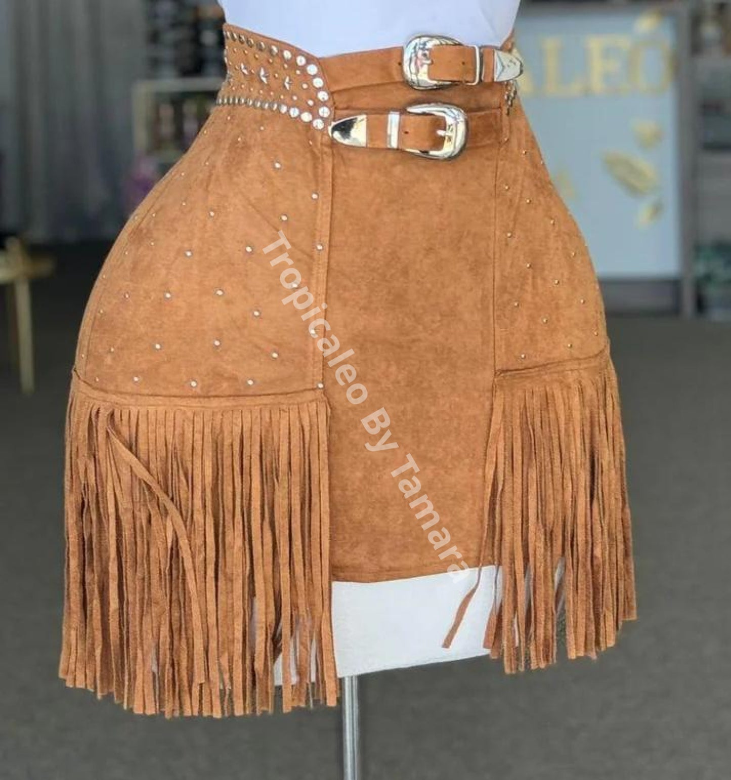 Cowgirl Fringe Skirt Small / Beige Oscuro