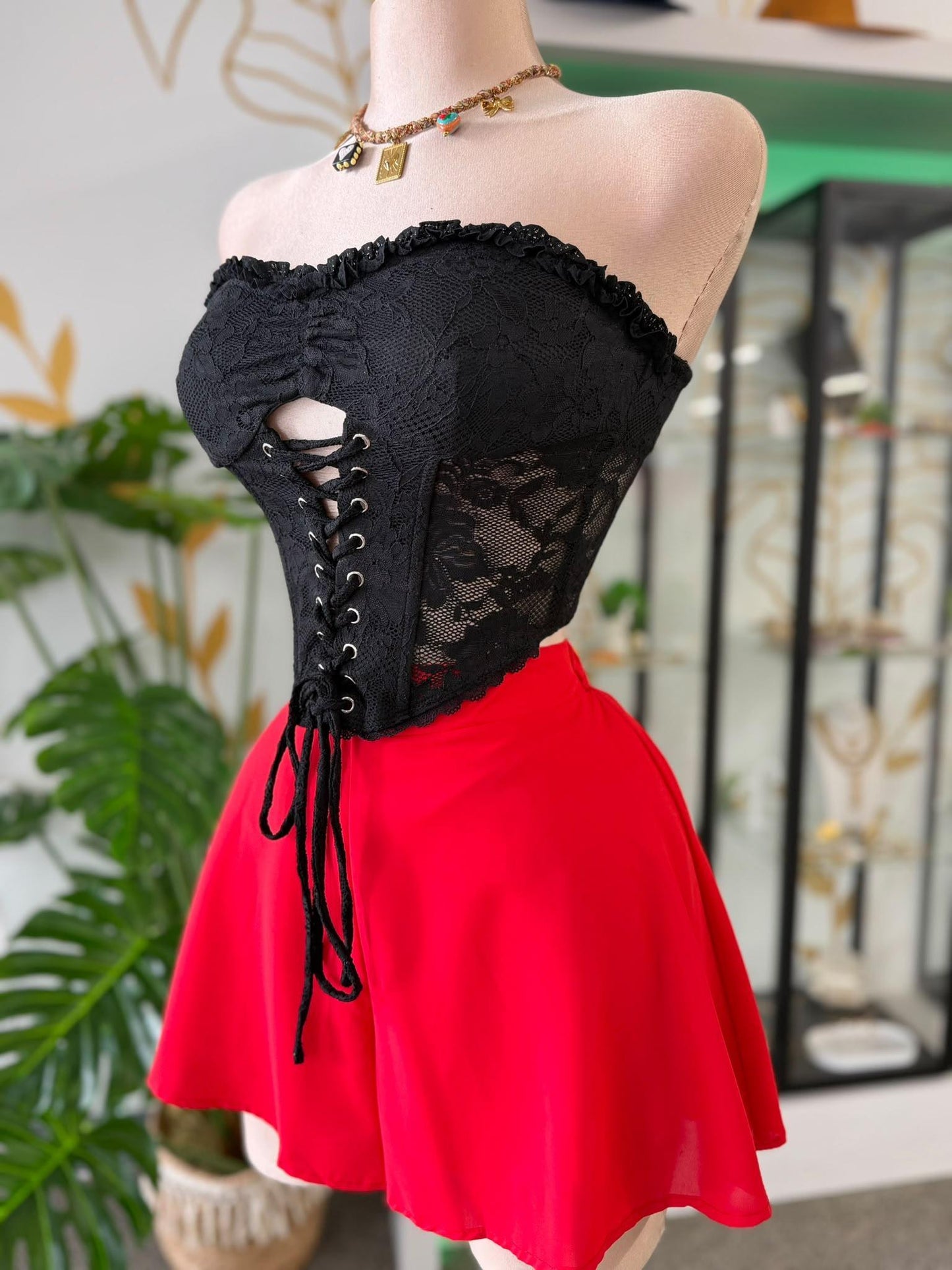 Corset Top Strapless de Encaje con Amarre al Frente — 3 Colores