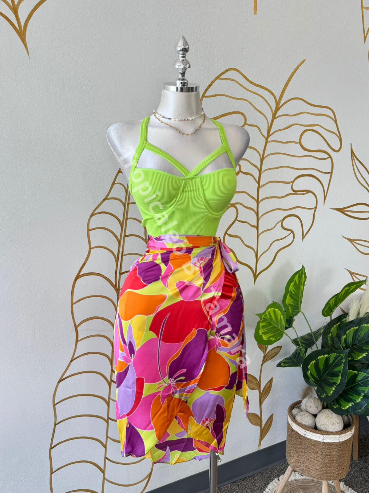 Tropical Paradise Wrap Around Skirt (Falda)