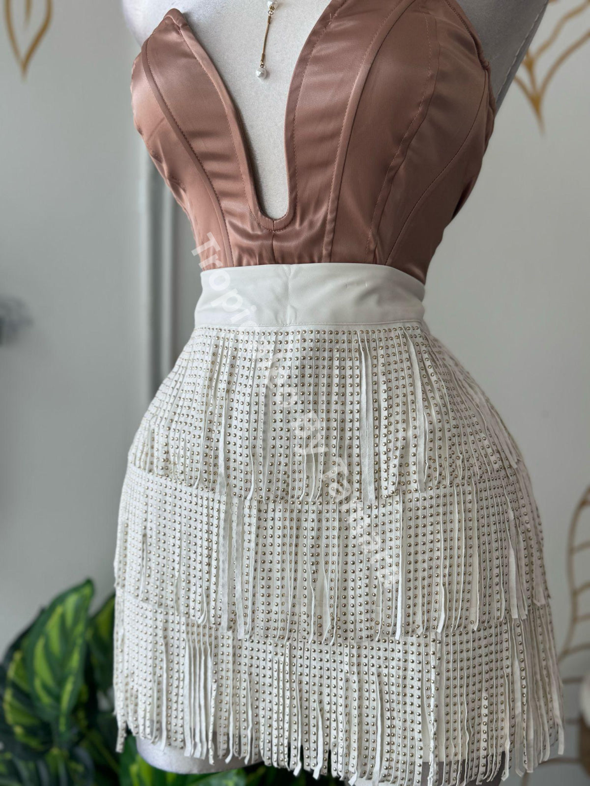 Studded Fringe Skirt (falda)