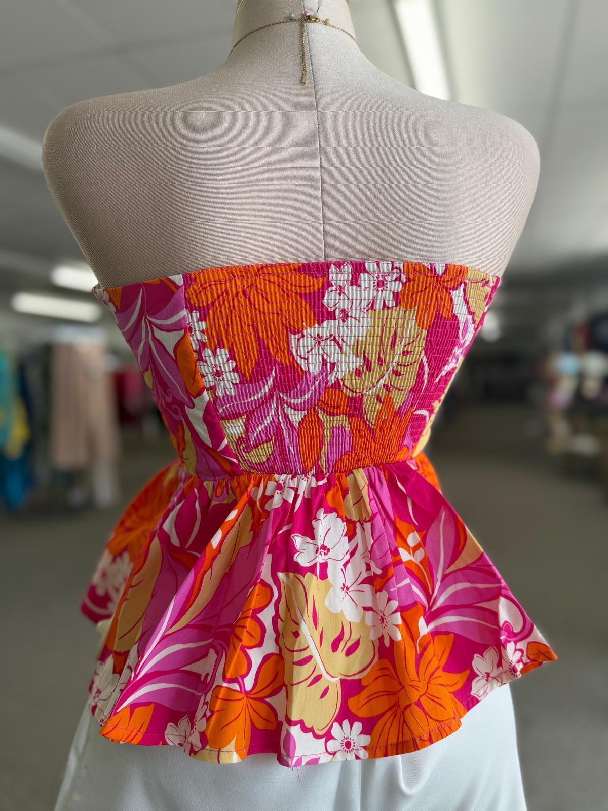 Top Strapless Floral Tropical con Espalda Smocked