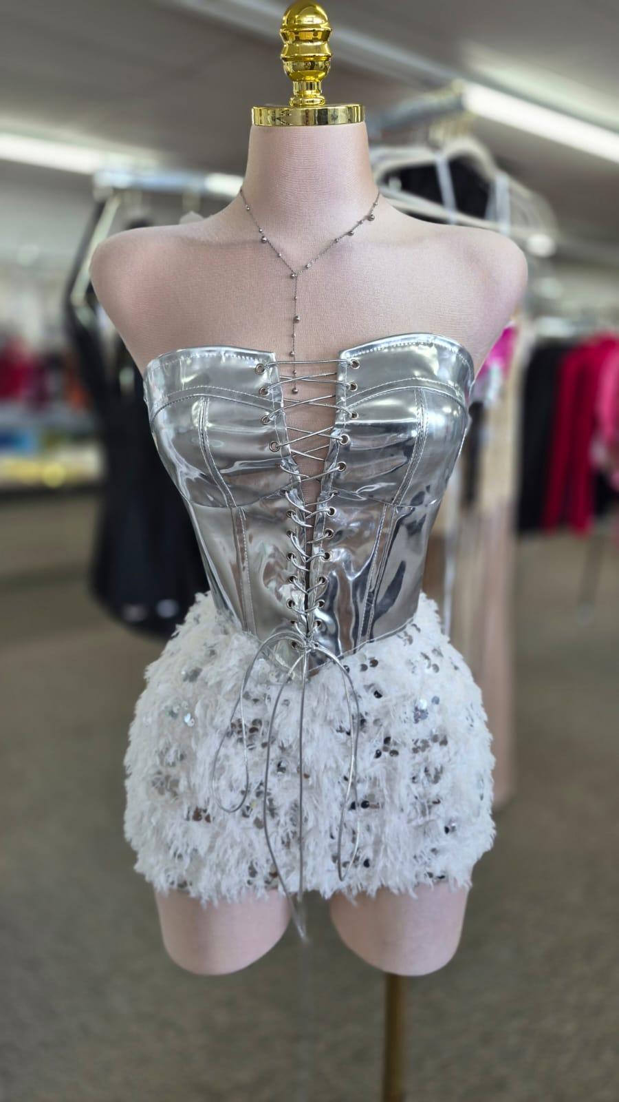 Top Corset Metálico Plateado con Amarre Frontal