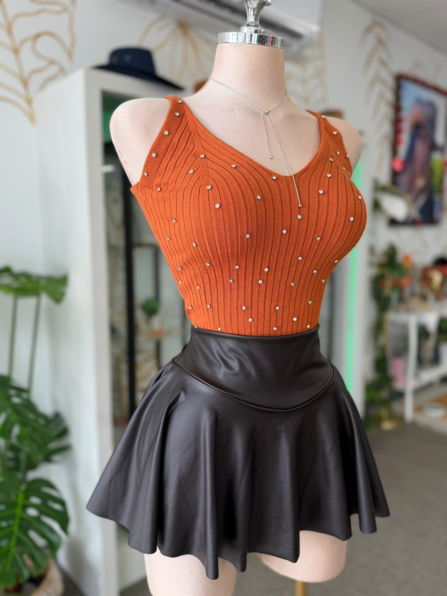 Crop Top Terracota Acanalado con Rhinestones