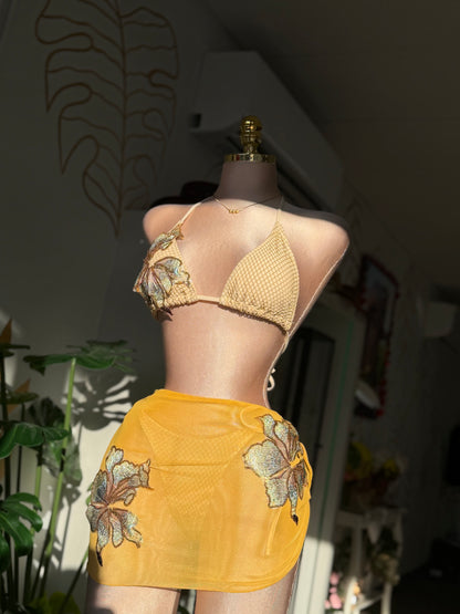 Golden Bloom Bikini set  ✨🌼