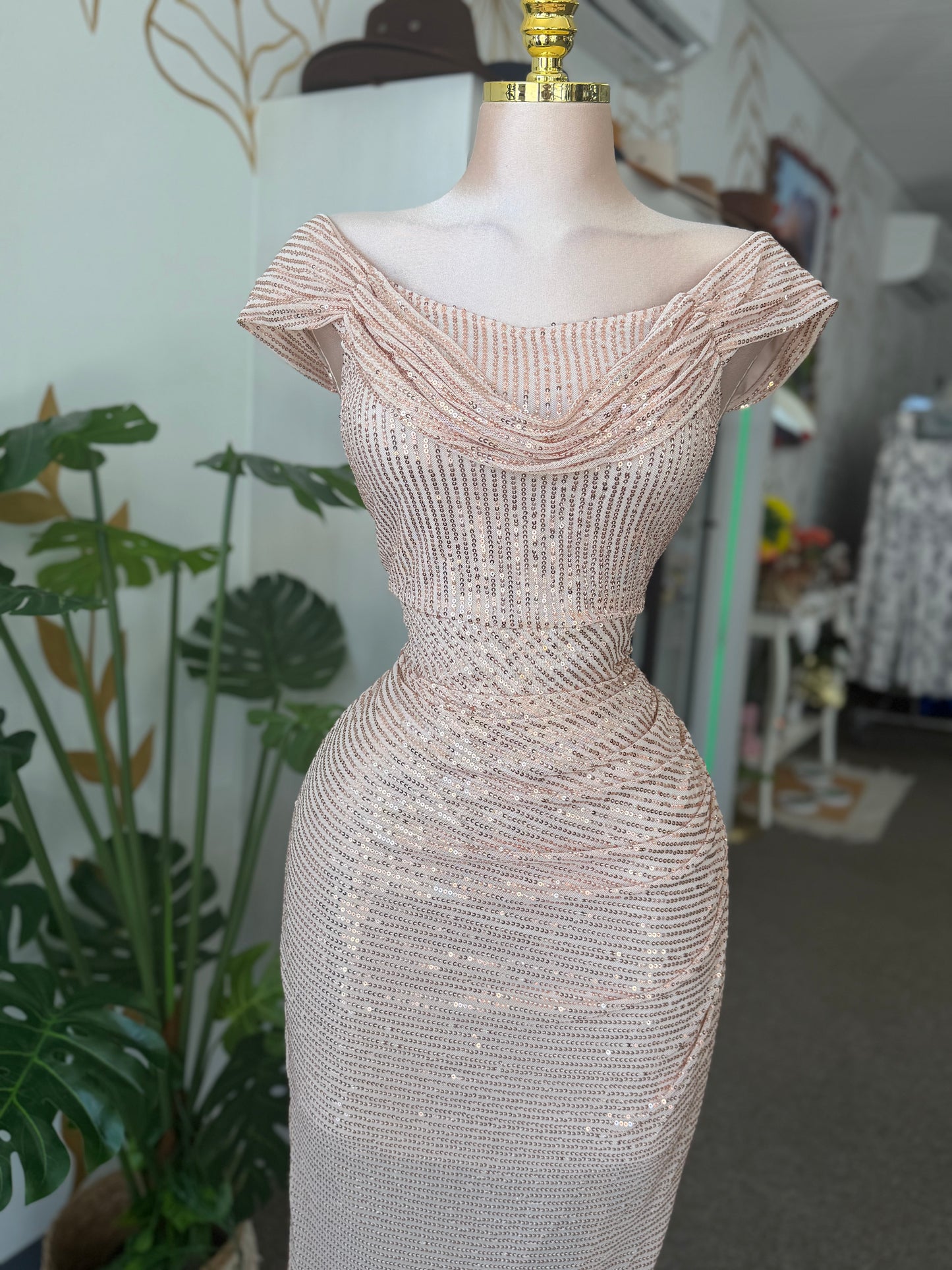 Golden Blush Elegance ✨