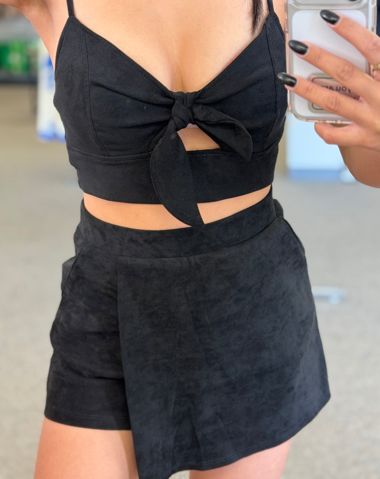 Black Knot Chich Set