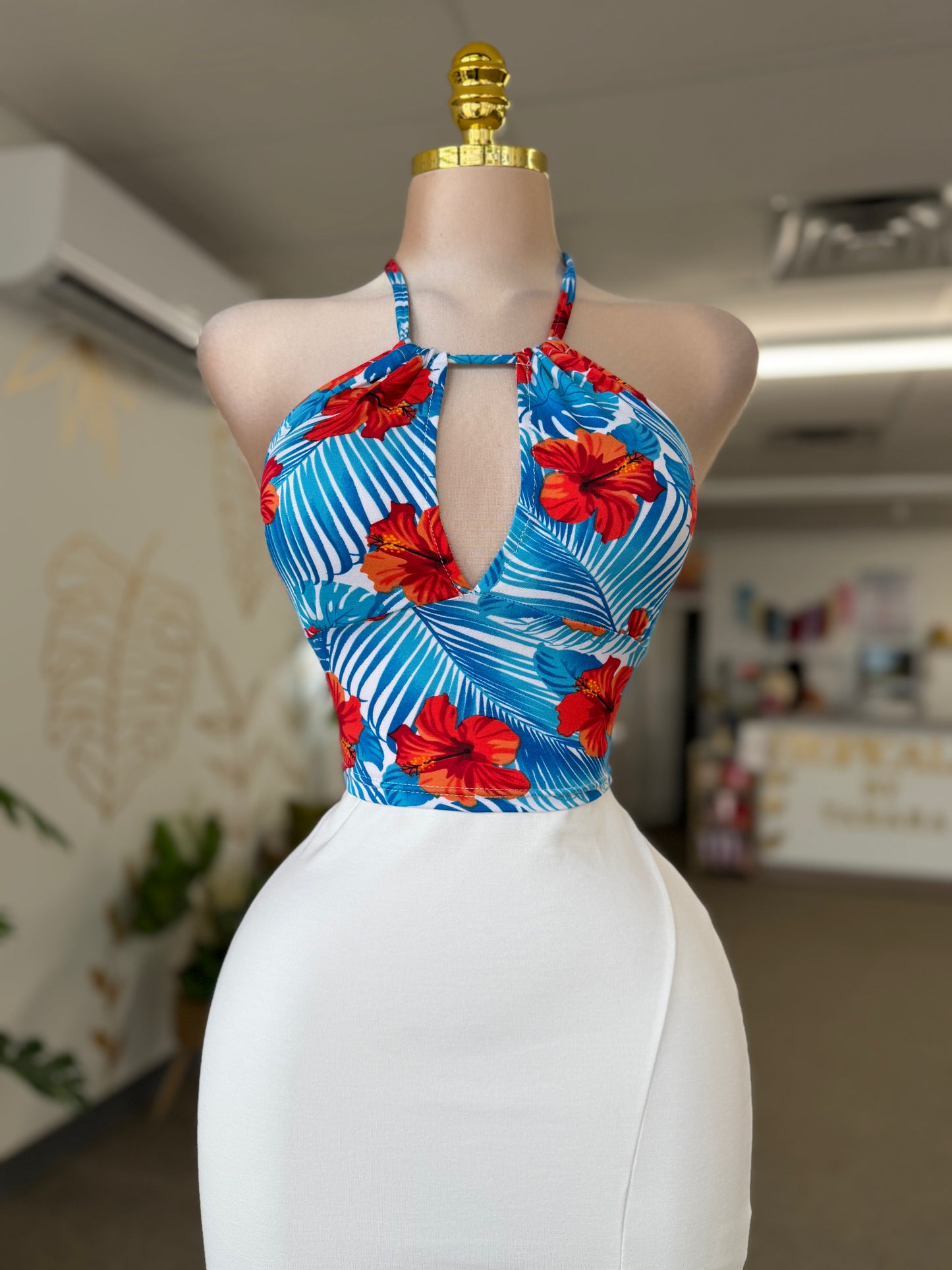 Flor de Maga Tropical Top 🌺🩵🌺🩵