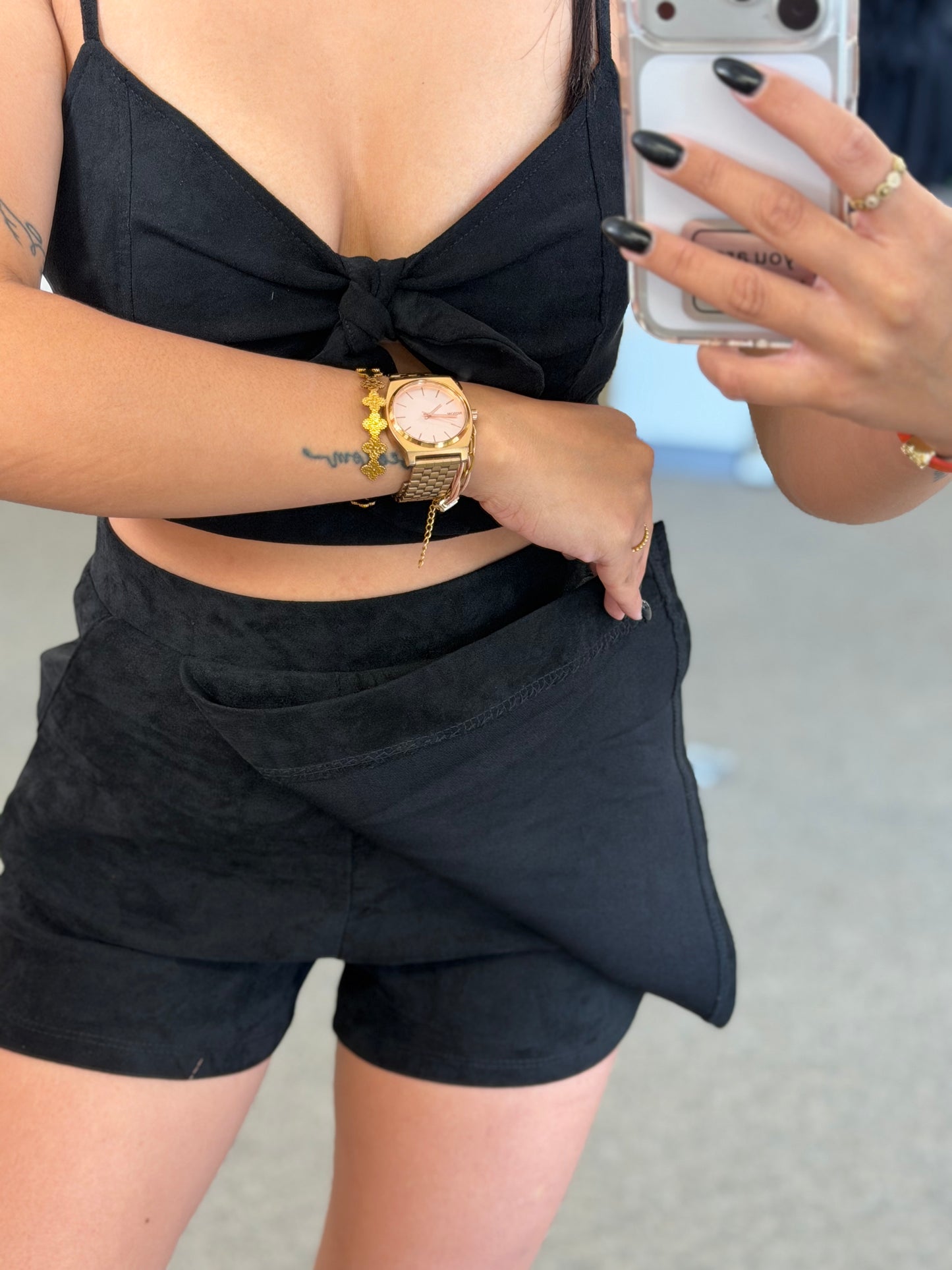 Black Knot Chich Set