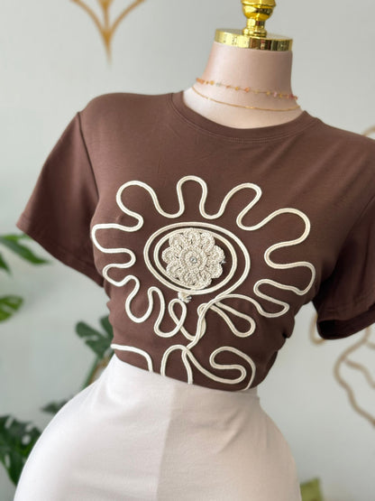 🌼 “Cream Petal Tee”