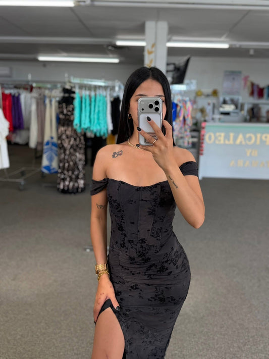 Midnight Velvet Sculpt Dress 🖤✨