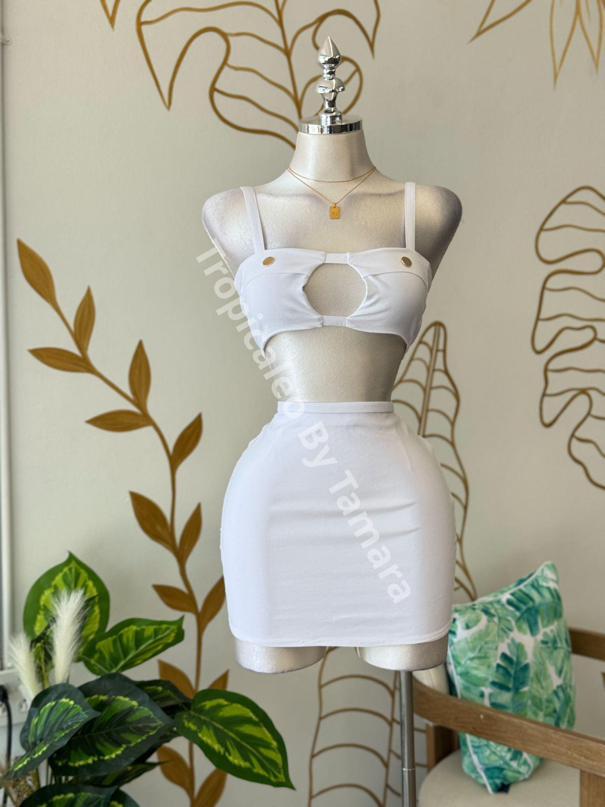 WhiteHour Set
