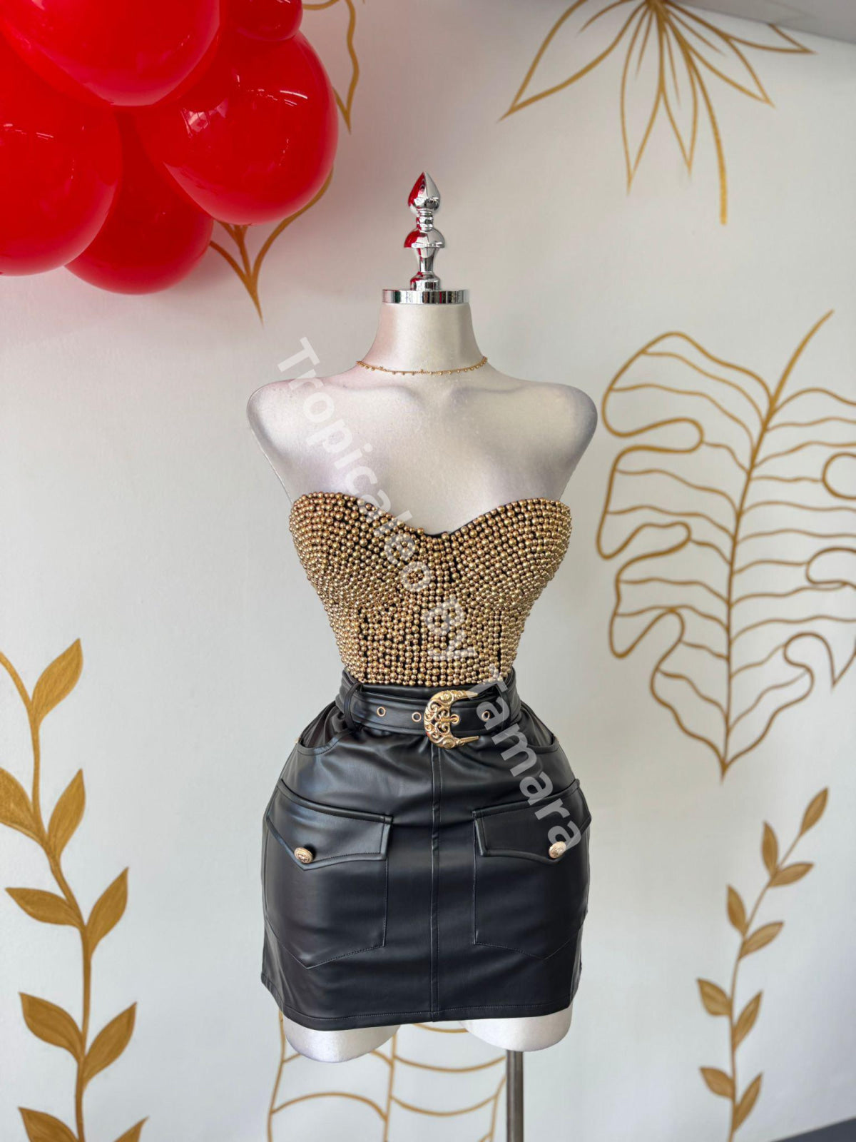 Golden Details Black Leather Skirt (Falda)