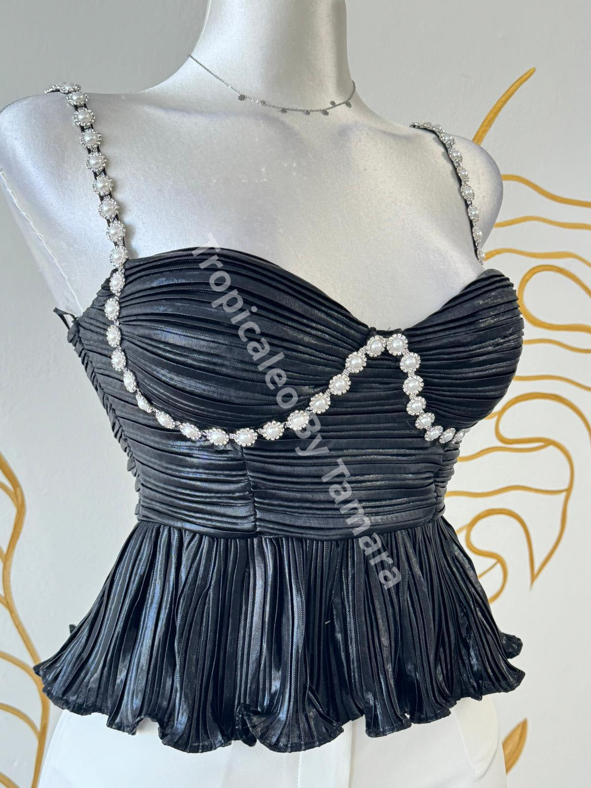 Pearl Trim Pleated Bustier Top (2 Colores Disponibles) Large / Negro Top