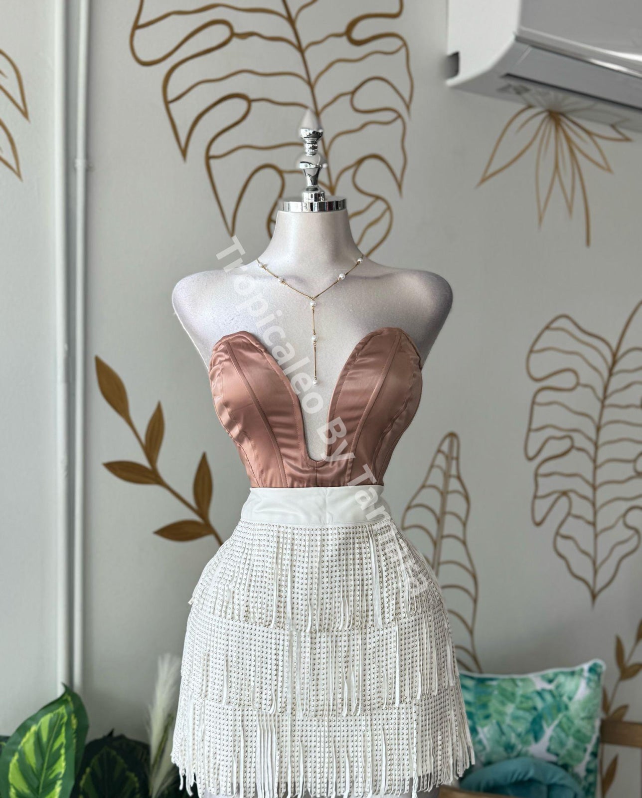 Studded Fringe Skirt (falda)