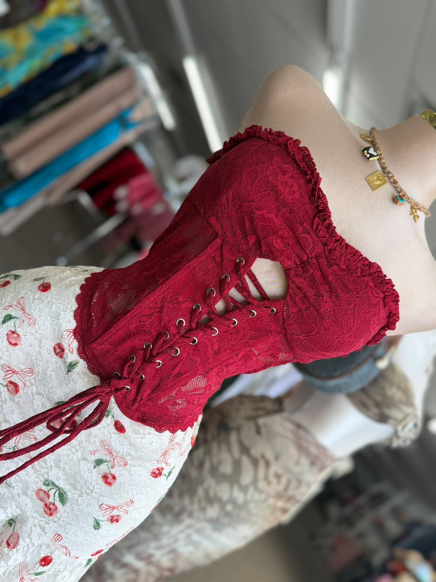 Corset Top Strapless de Encaje con Amarre al Frente — 3 Colores