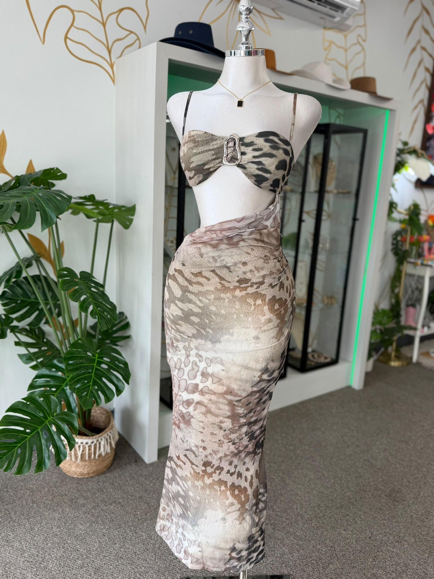 Traje Maxi Animal Print con Cutout