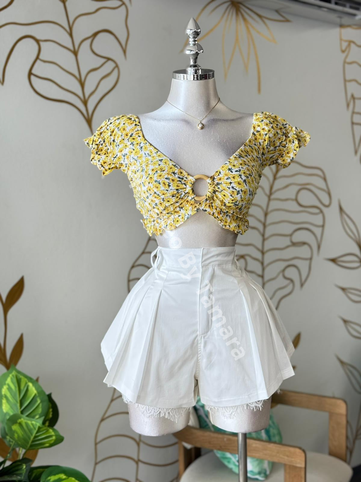 SunnyRing Crop Top