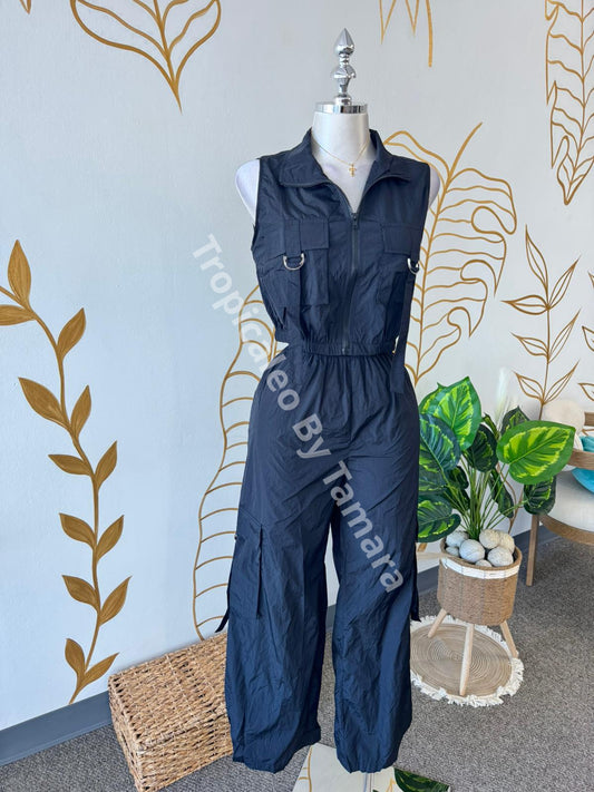 Black Cargo Set