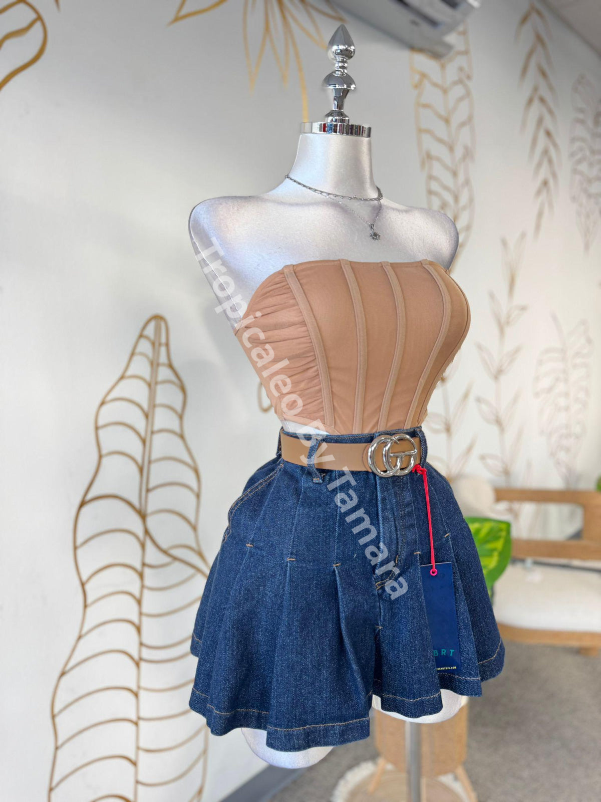 Vibrant Denim Flare Skirt (Falda)