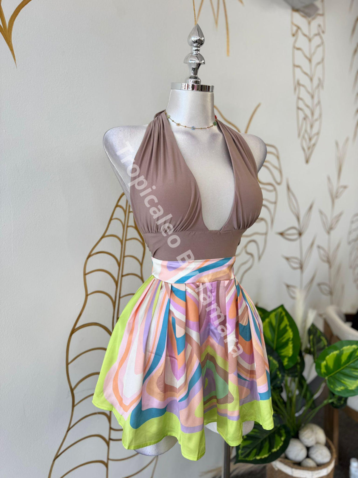 Paradise Swirl Short