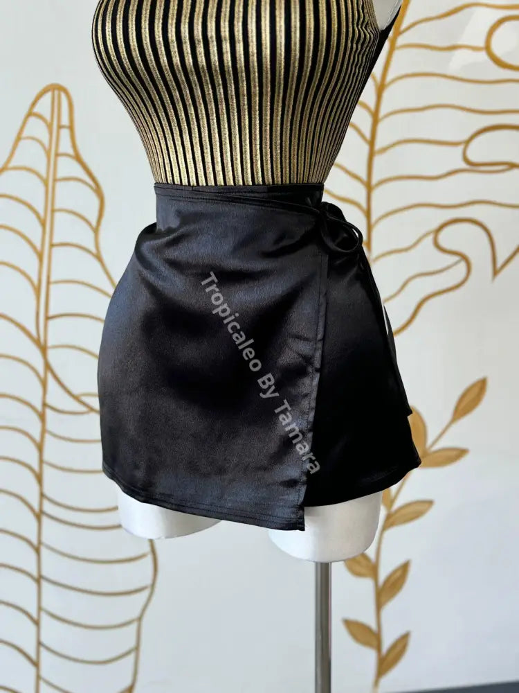 Satin Wrap Skort Medium / Negro